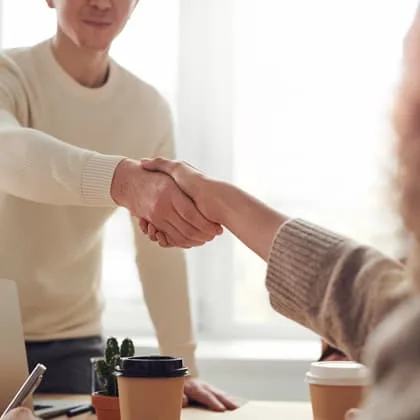 Le pouvoir de l'IA dans les ventes B2B - Keybe KB: