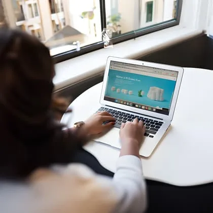 Landing Page vs Website: Which one to choose? - Keybe KB: