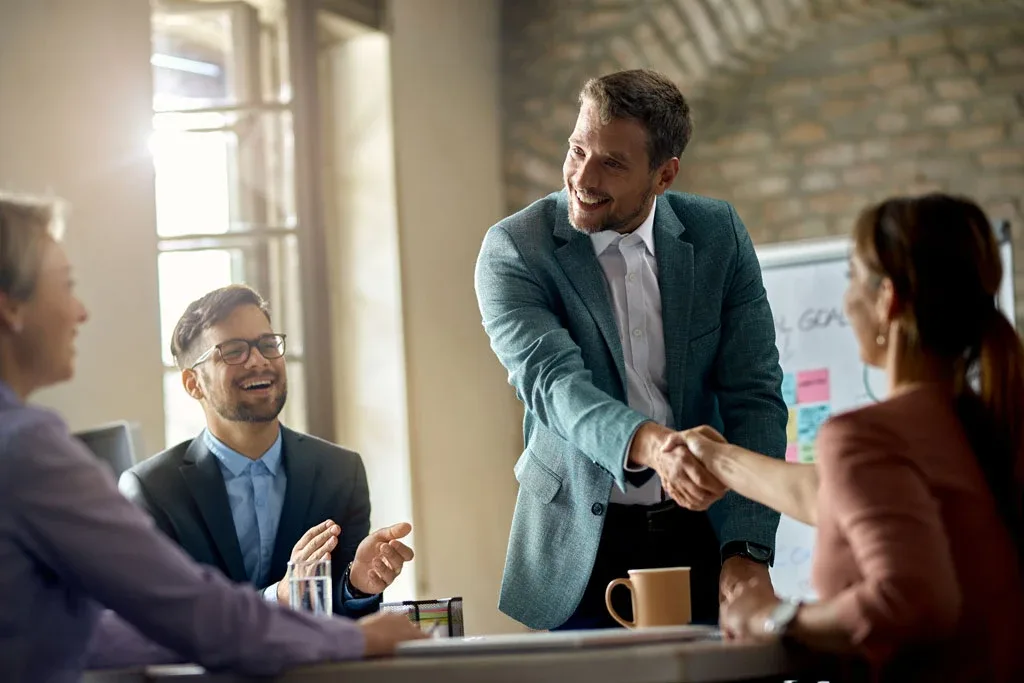 3 astuces pour vendre des voitures et fidéliser vos clients | Keybe