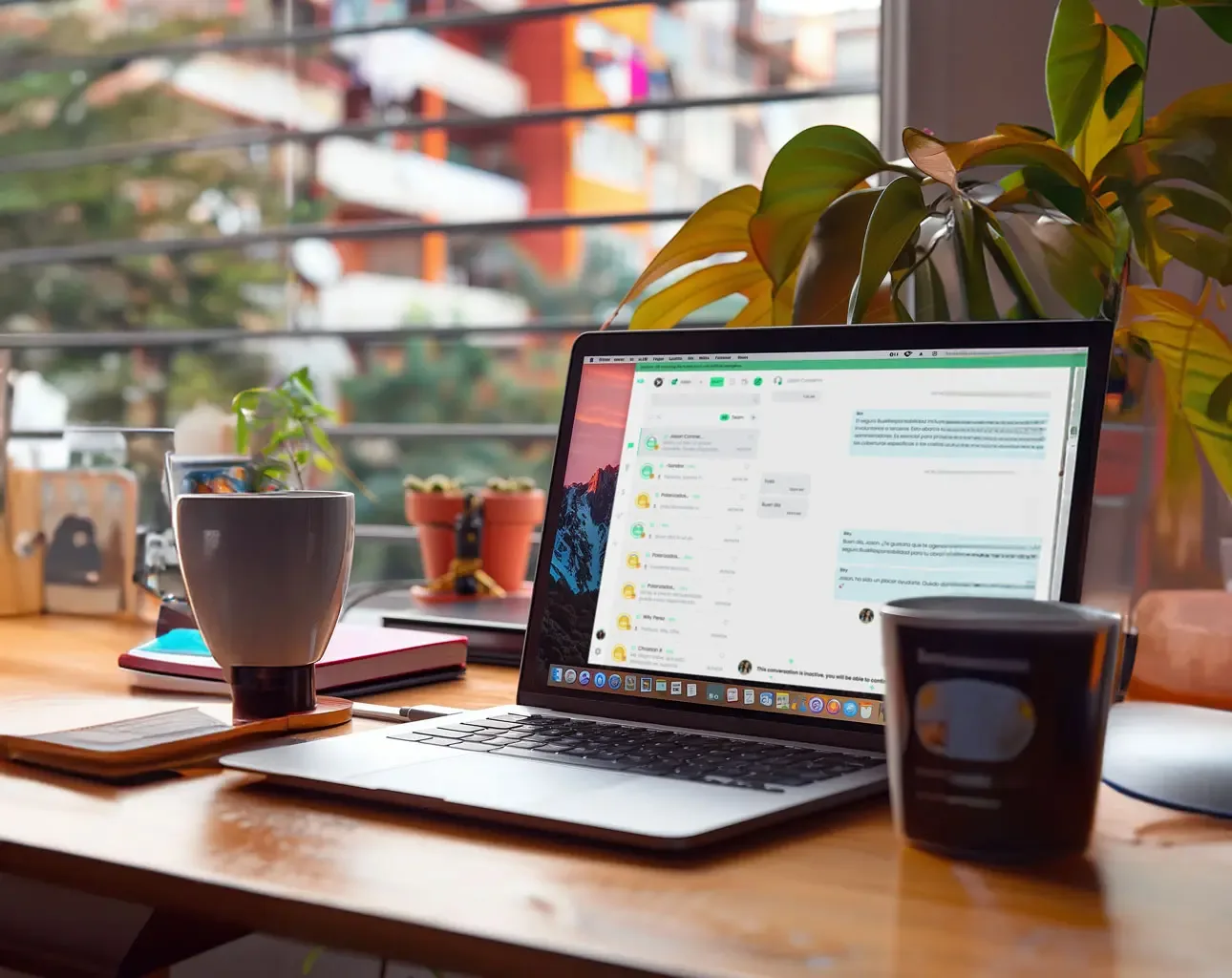 Por que é fundamental ter um CRM atualizado em tempo real e como a IA pode alimentá-lo automaticamente - Keybe AI - BIKY AI
