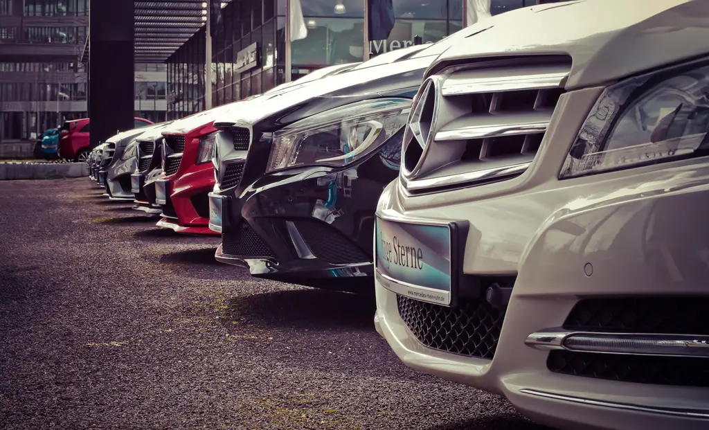 Necesitas vender carros con un modelo híbrido | Keybe