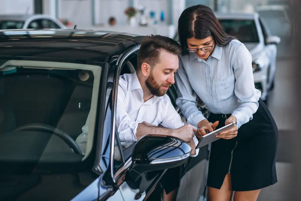 Venta de autos físicas VS digitales | Keybe